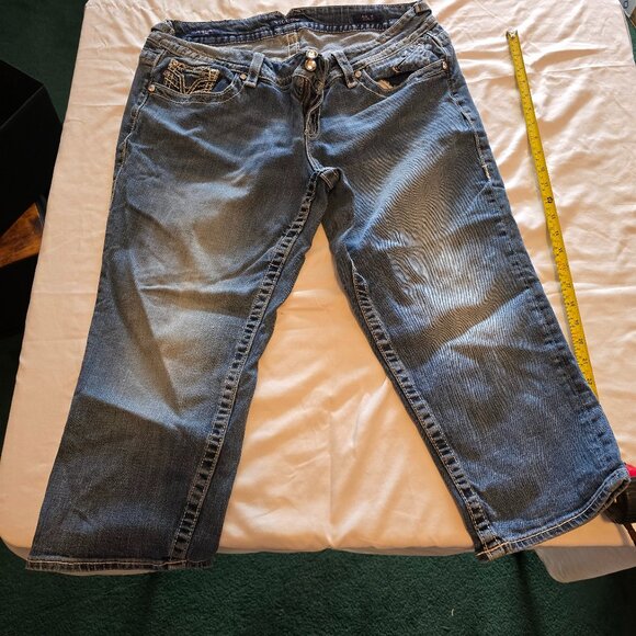 Vigoss  The New York Capri Jeans Size  16 stretch  Length  Inseam 27" - Picture 1 of 7